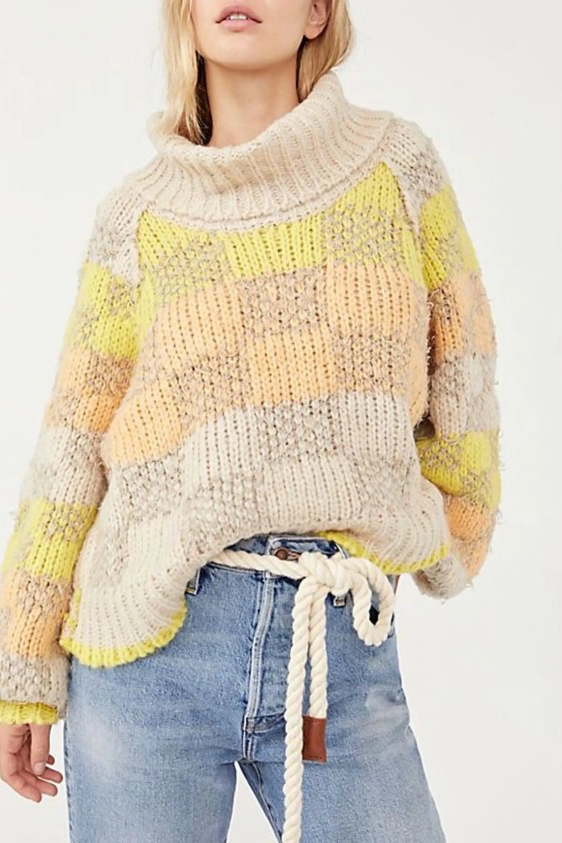 Macaroon Check Me Out Pullover