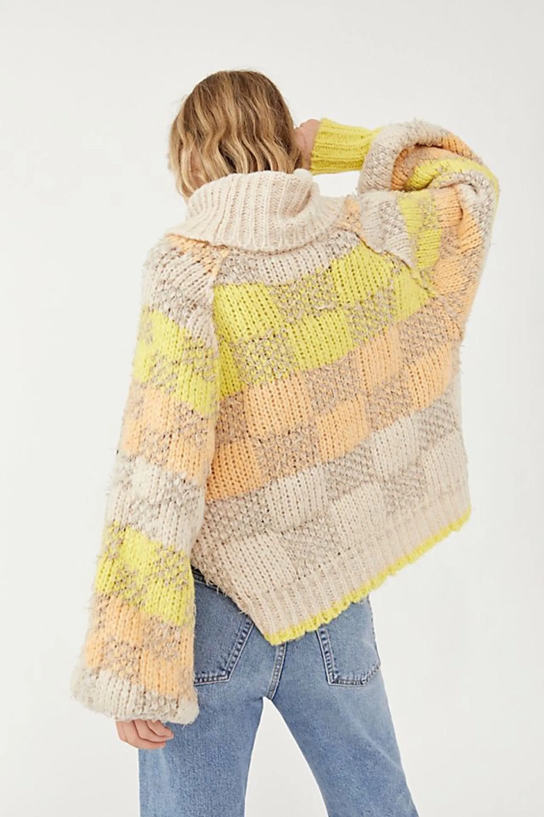 Macaroon Check Me Out Pullover
